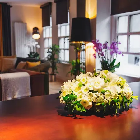 Luleci Hendek Caddesi Apartment